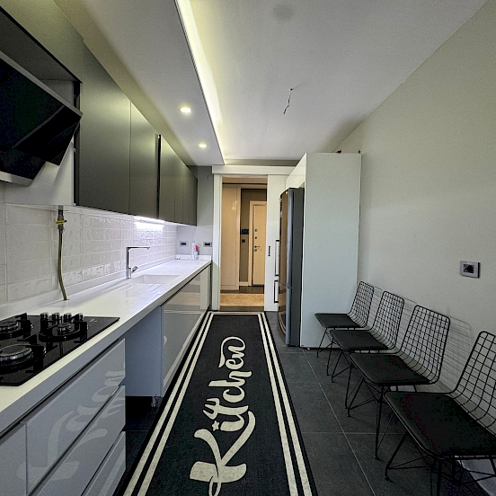 Four Seans Cadde Sitesinde Havuz Cephe Eşyalı Satılık 3+1 Daire